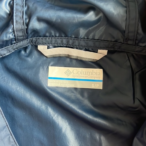 Columbia PFG Jacket - Rarely worn - Picture 2 of 3